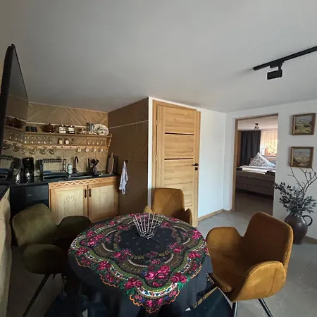 33 Apartament Bustryk