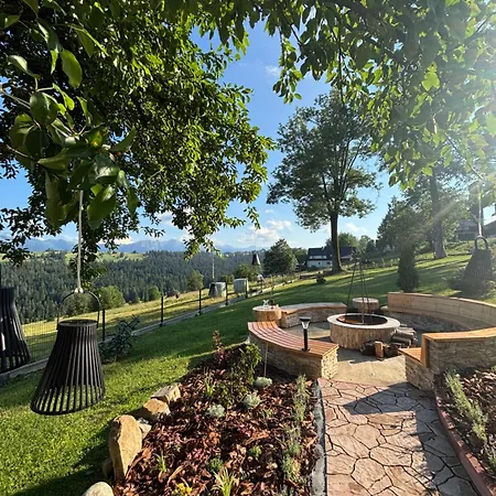 Apartament 33 *