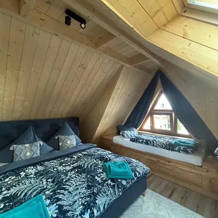 33 Apartament *