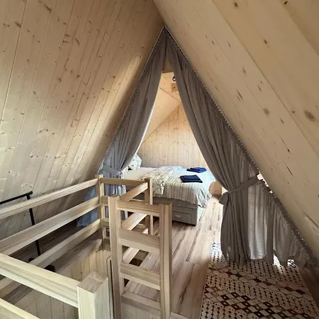 33 Apartament